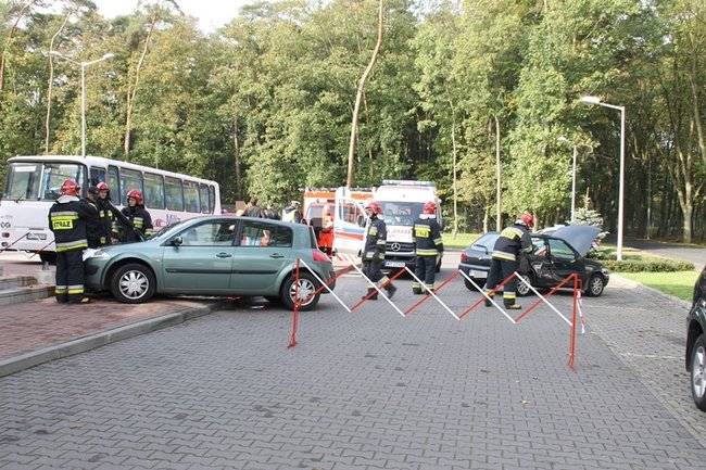 Pomyliła gaz z hamulcem? - zdjęcia