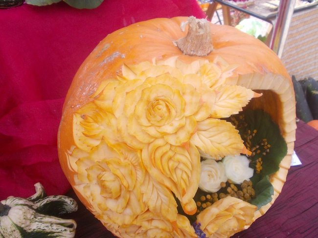 Karolina waży 598 kg! - zdjęcia