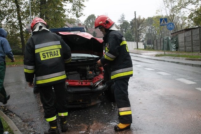 Czołówka na skrzyżowaniu  - zdjęcia