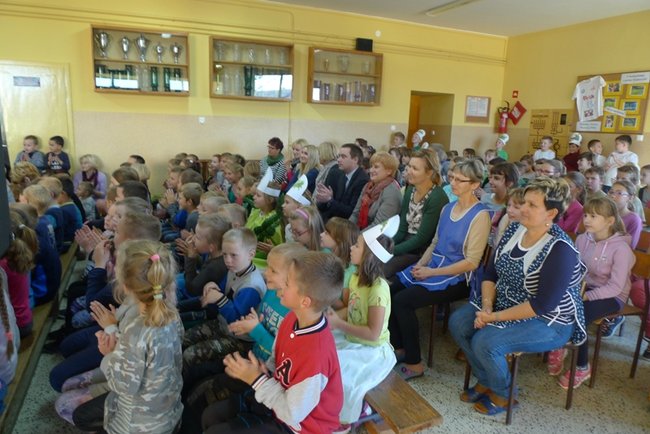 Dzieci czytały z burmistrzem