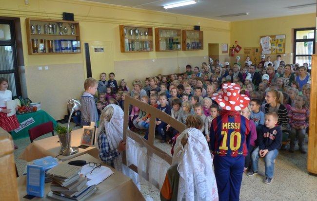 Dzieci czytały z burmistrzem