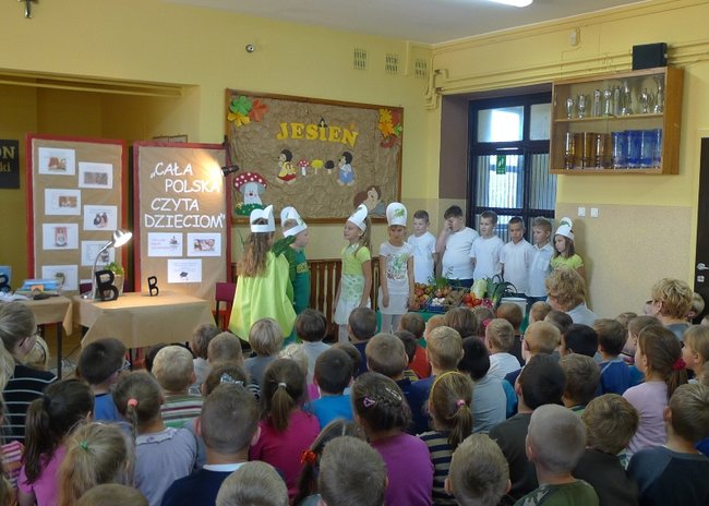 Dzieci czytały z burmistrzem