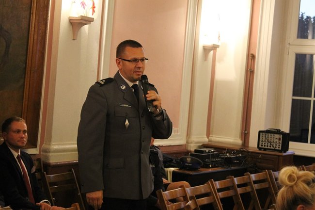 Tłumaczyli się przed mieszkańcami - zdjęcia