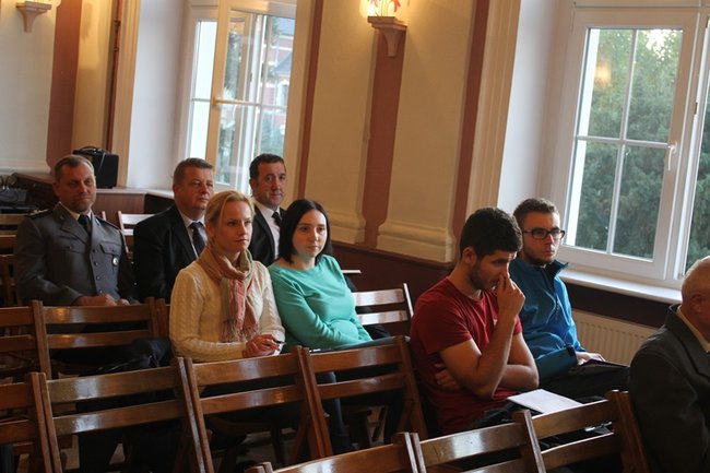 Tłumaczyli się przed mieszkańcami - zdjęcia