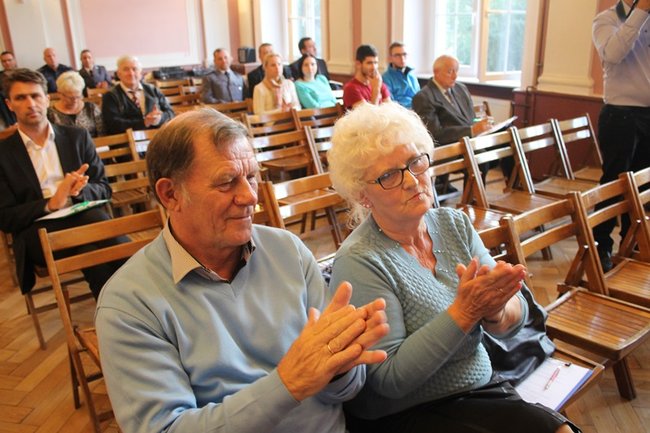 Tłumaczyli się przed mieszkańcami - zdjęcia