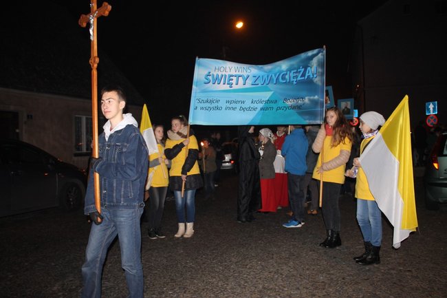 Święci zamiast wampirów - zdjęcia