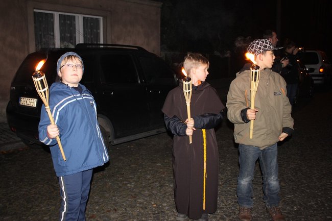 Święci zamiast wampirów - zdjęcia