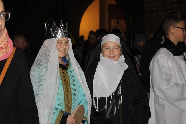 Święci zamiast wampirów - zdjęcia