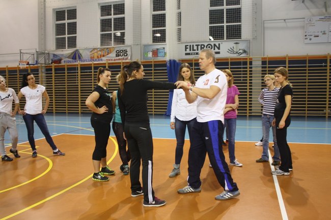 Kobieto, bądź bezpieczna! - zdjęcia