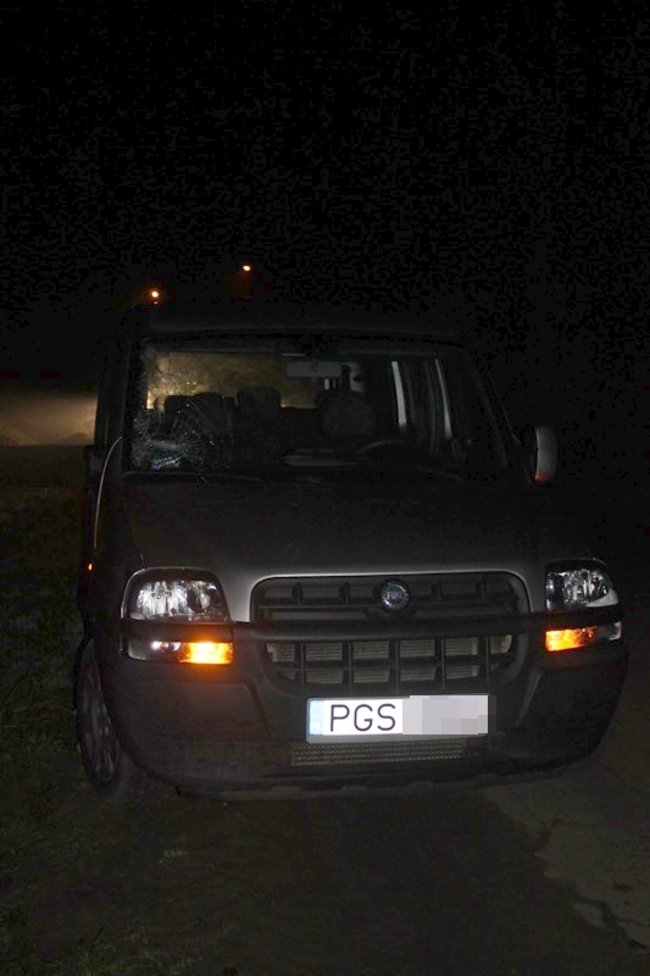 Mężczyzna został ciężko ranny - zdjęcia