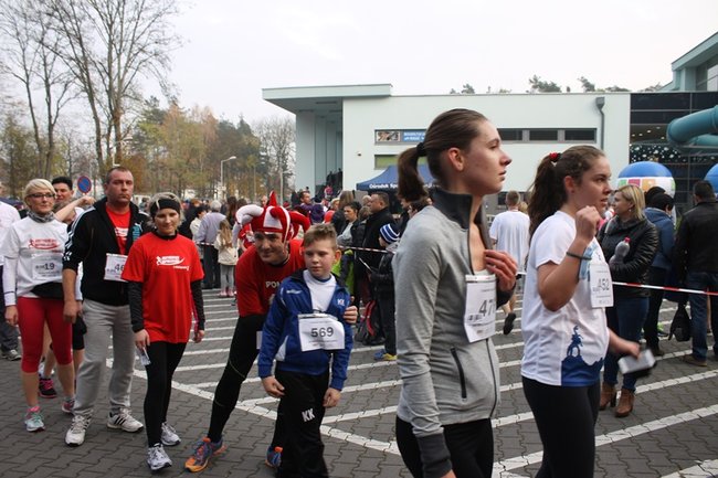 Sportowo-patriotyczna impreza - zdjęcia