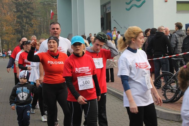 Sportowo-patriotyczna impreza - zdjęcia