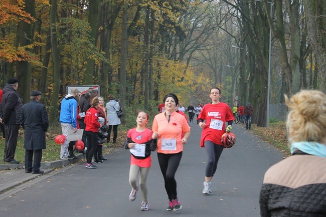 Sportowo-patriotyczna impreza - zdjęcia