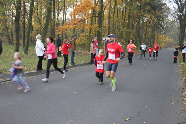 Sportowo-patriotyczna impreza - zdjęcia