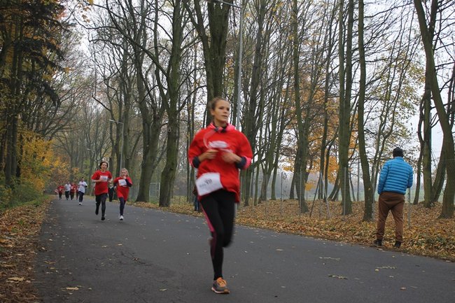 Sportowo-patriotyczna impreza - zdjęcia