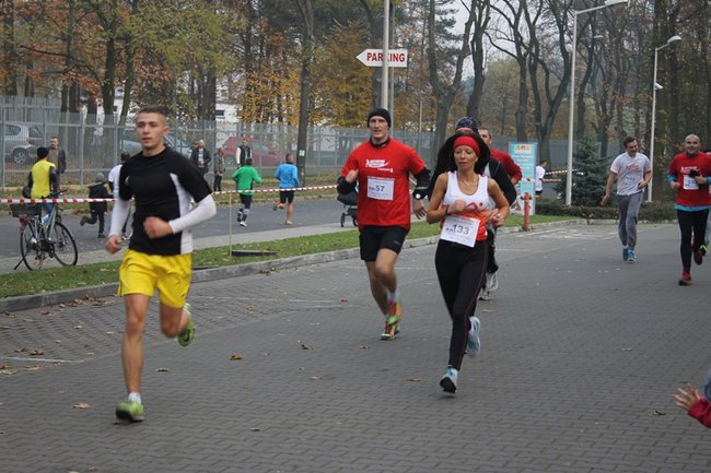 Sportowo-patriotyczna impreza - zdjęcia