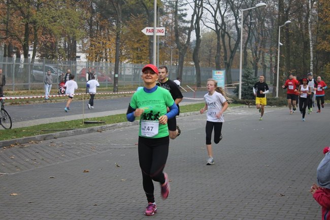 Sportowo-patriotyczna impreza - zdjęcia