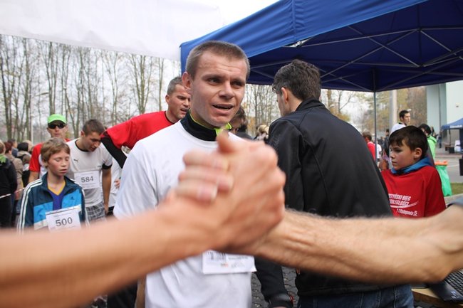 Sportowo-patriotyczna impreza - zdjęcia