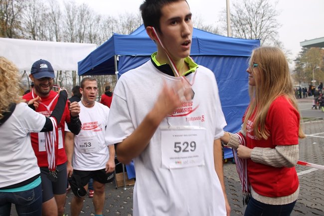 Sportowo-patriotyczna impreza - zdjęcia