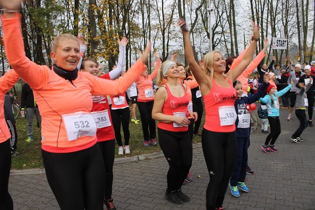 Sportowo-patriotyczna impreza - zdjęcia