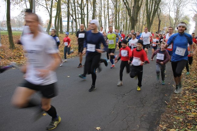 Sportowo-patriotyczna impreza - zdjęcia