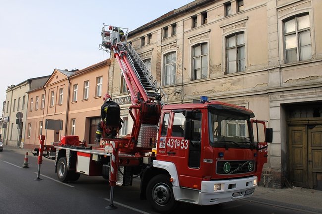 Dachówki sparaliżowały miasto - zdjęcia