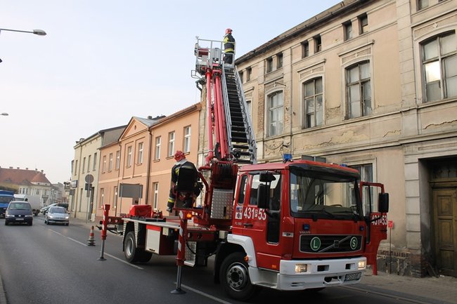 Dachówki sparaliżowały miasto - zdjęcia