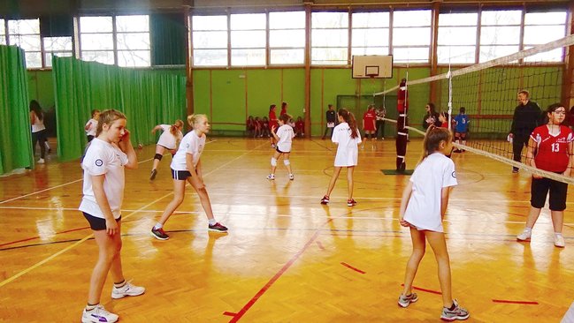 Słowa uznania dla młodych siatkarek