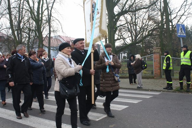 Biskup odsłonił tablicę - zdjęcia