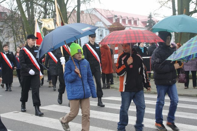 Biskup odsłonił tablicę - zdjęcia