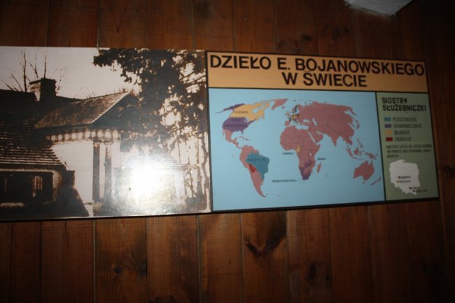 Biskup odsłonił tablicę - zdjęcia