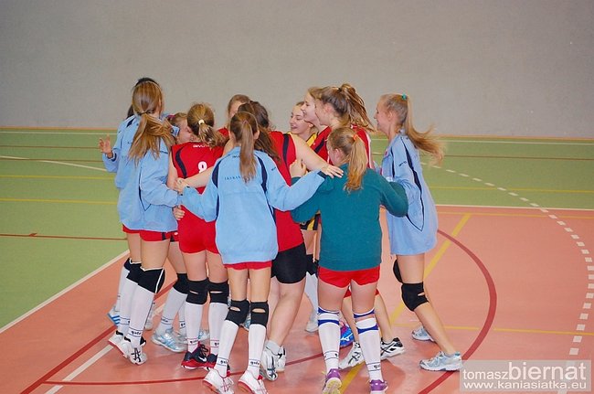 Młodziczki Kaniasiatki w półfinałach - zdjęcia