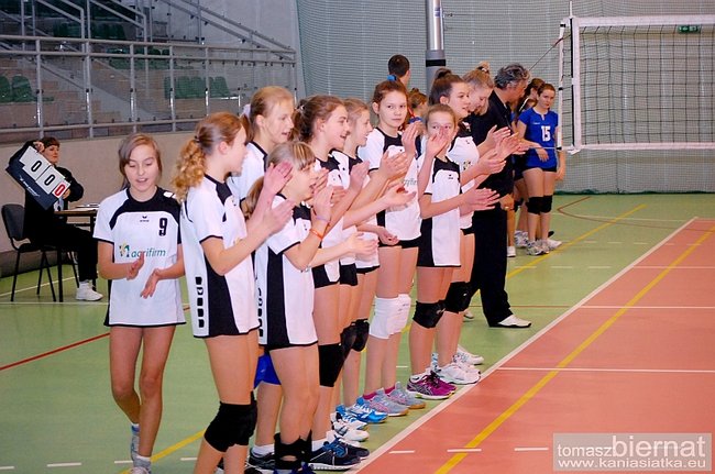 Młodziczki Kaniasiatki w półfinałach - zdjęcia