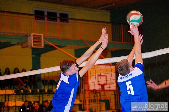 Kolejna wygrana Kadetów - zdjęcia