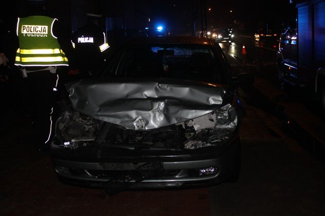 Nie zdołał wyhamować - zdjęcia