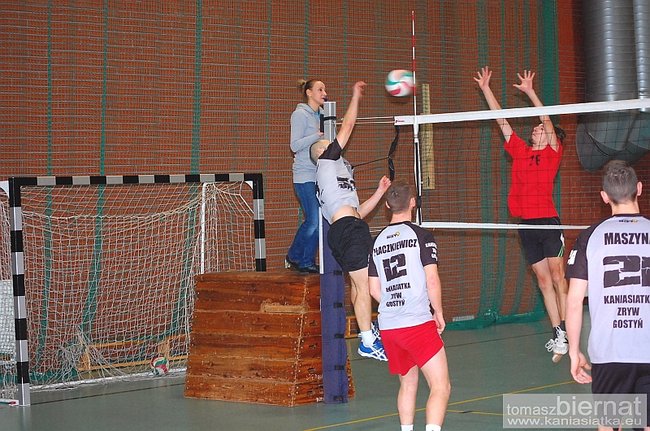 Wygrana i awans Zrywu - zdjęcia