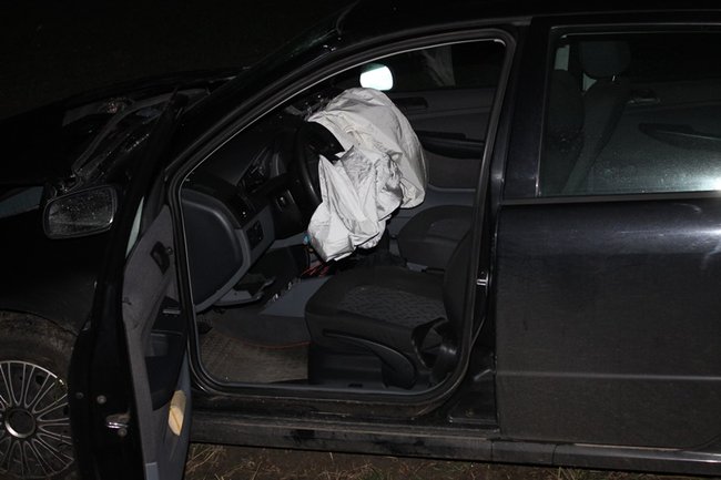 Trzy osoby ranne w wypadku - zdjęcia