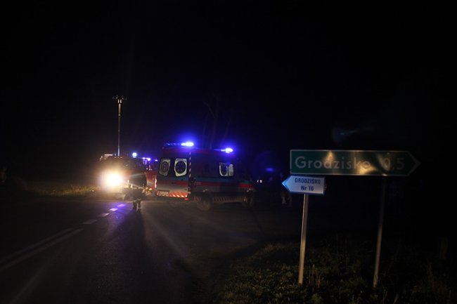 Trzy osoby ranne w wypadku - zdjęcia