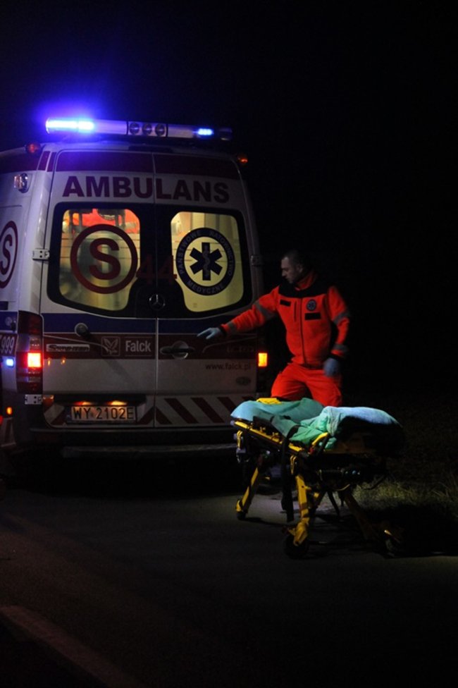 Trzy osoby ranne w wypadku - zdjęcia