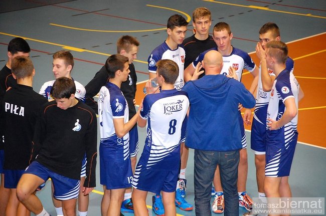 Bolesna porażka Kadetów - zdjęcia