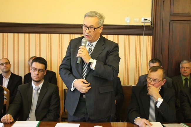 Kulak: Szanujemy wynik wyborów - zdjęcia