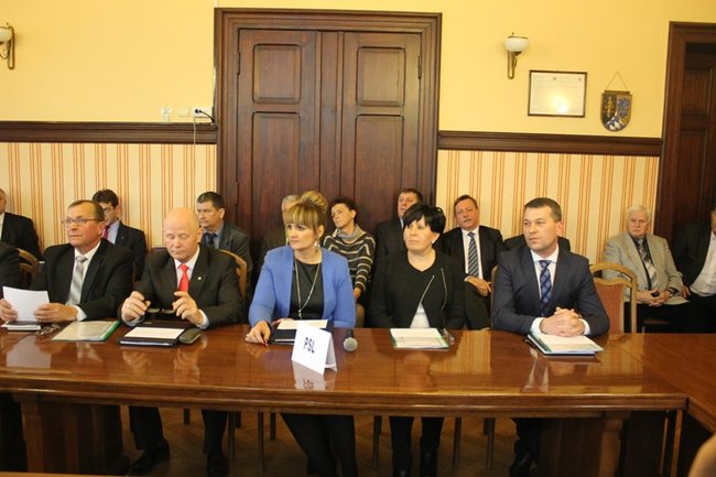 Kulak: Szanujemy wynik wyborów - zdjęcia