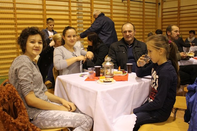 Dziękowała ze łzami w oczach - zdjęcia