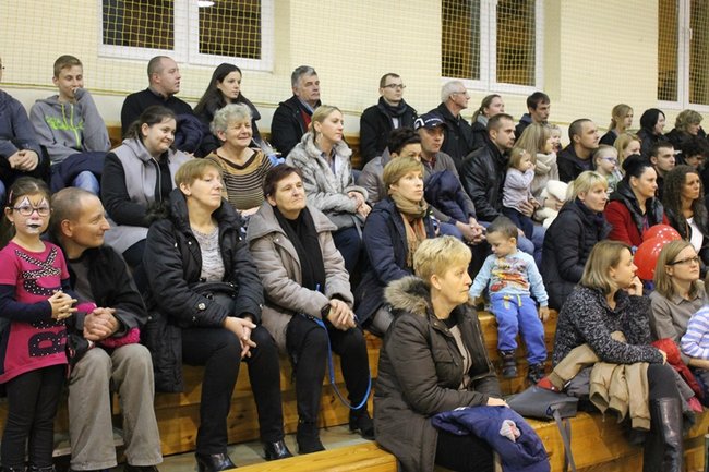 Dziękowała ze łzami w oczach - zdjęcia