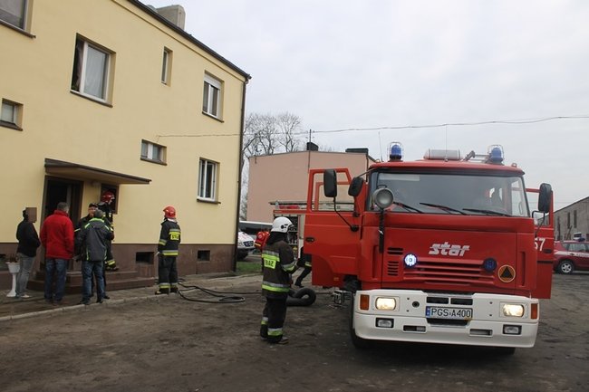 W pośpiechu opuszczali mieszkania - zdjęcia