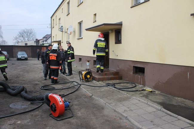 W pośpiechu opuszczali mieszkania - zdjęcia