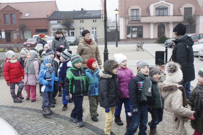 Inwazja Mikołajów na rynku - zdjęcia
