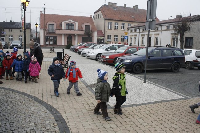 Inwazja Mikołajów na rynku - zdjęcia