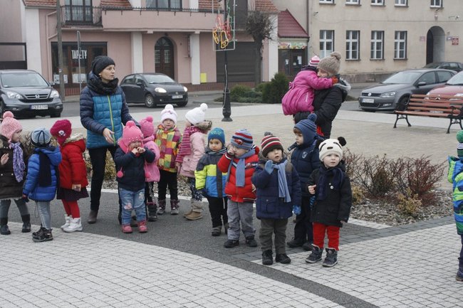 Inwazja Mikołajów na rynku - zdjęcia