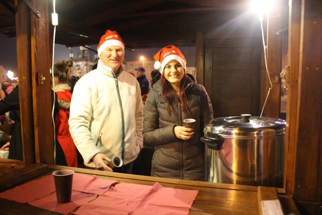 Mikołajkowe spotkanie na rynku - zdjęcia